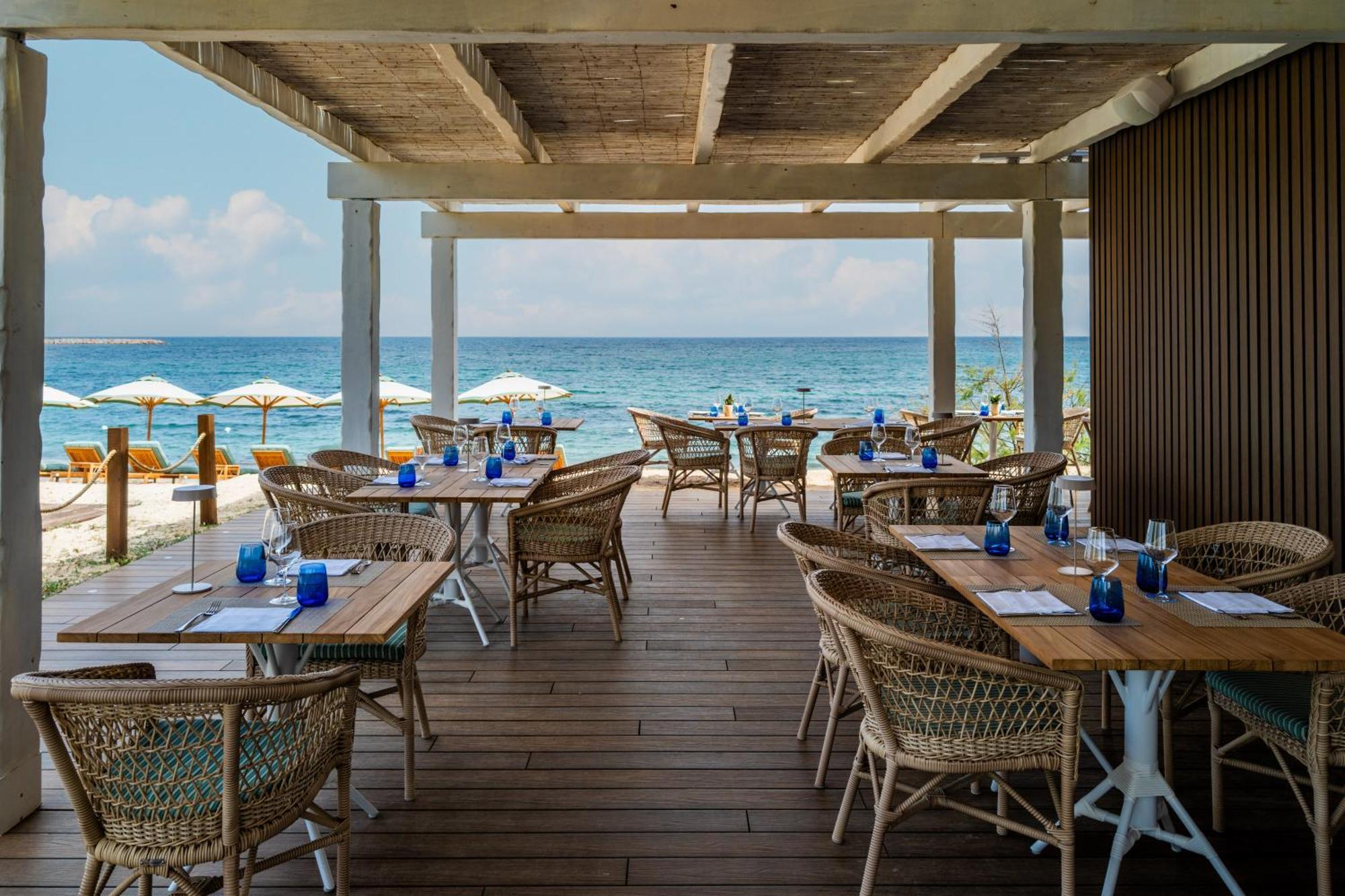 Is Molas Resort Пула Екстериор снимка