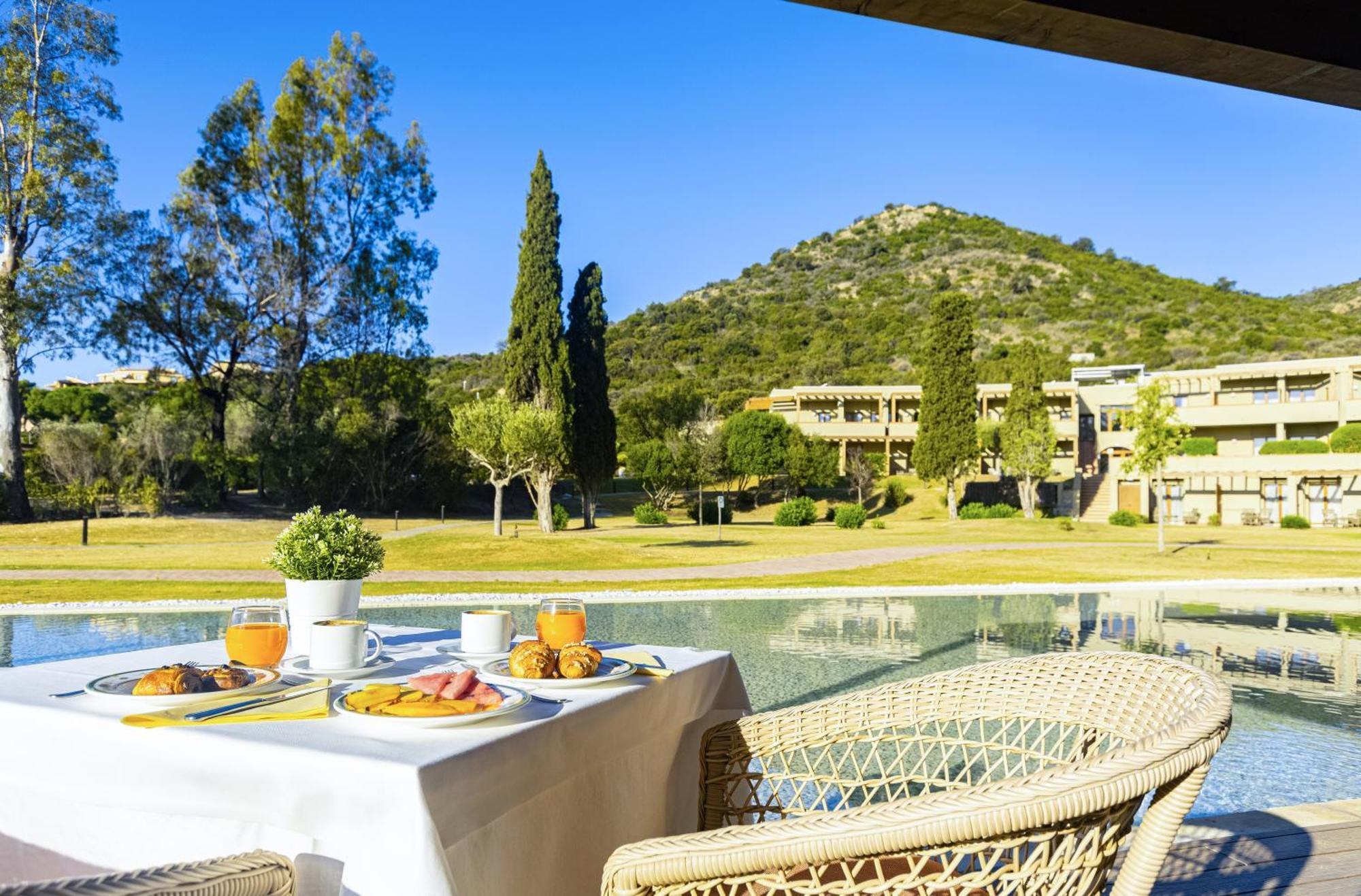 Is Molas Resort Пула Екстериор снимка